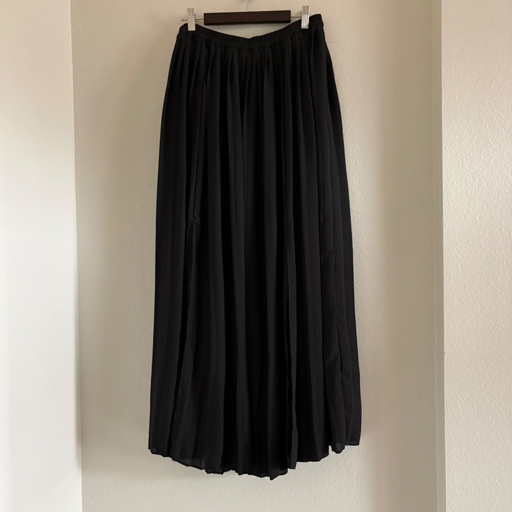 Joseph Ribkoff Black Accordion Pleated Maxi Skirt Elastic Waist & Slits Size 12